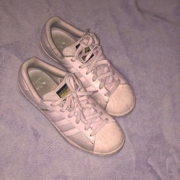 Light pink adidas superstars! - Picture 1 of 3